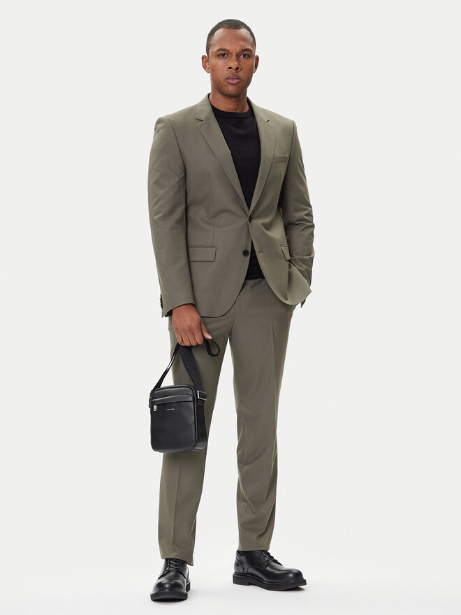 Calvin Klein Maža rankinė Calvin Klein Raised Reporter LV04D3160G Juoda