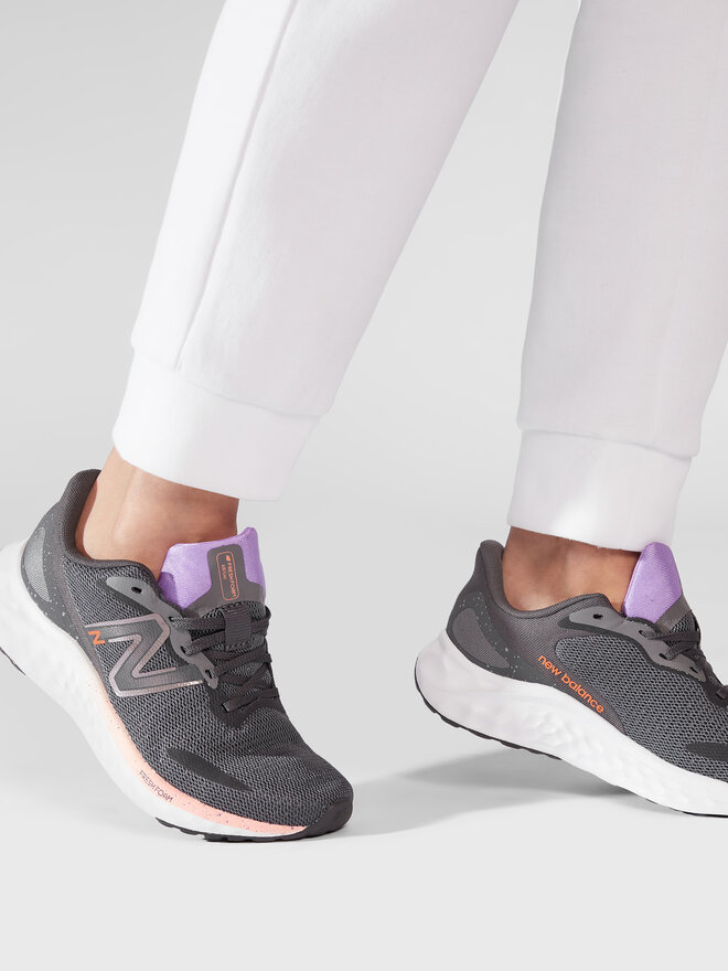 New Balance Laufschuhe New Balance Fresh Foam Arishi v4 WARISPK4 Grau