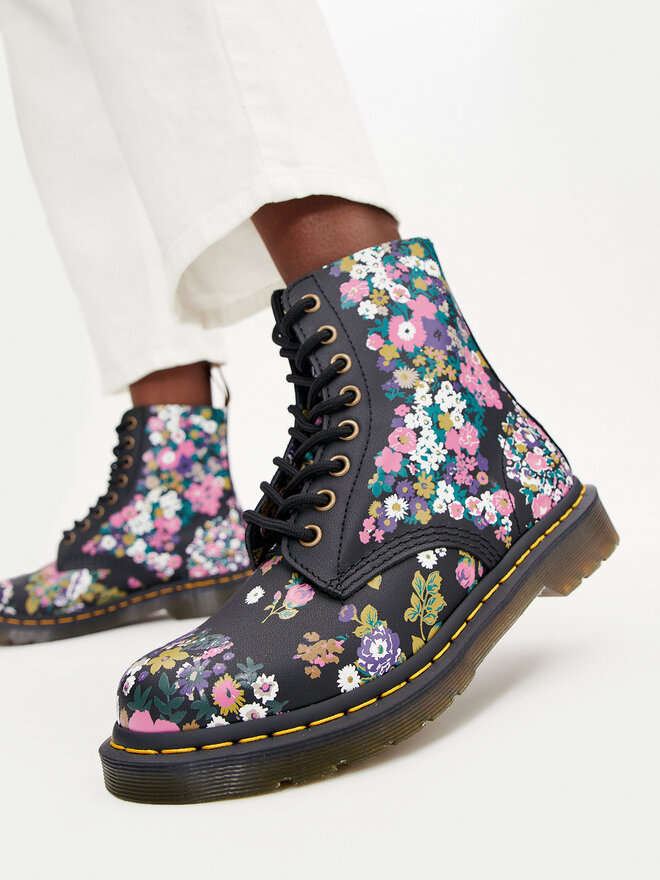 Botas de combate Dr. Martens 1460 Pascal Floral 31186038 De color zapatos.es