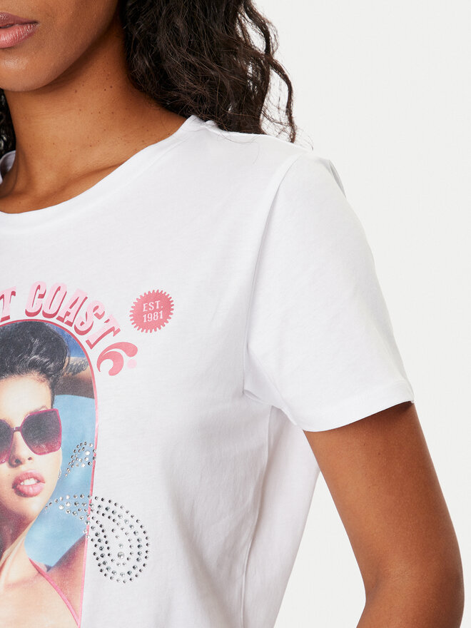 Guess Guess Camiseta Ss Malibu Girl Easy W4GI54 K9RM1 Blanco Regular Fit