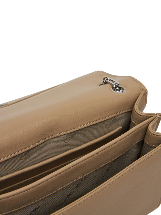 Calvin Klein Дамска чанта Calvin Klein Ck Medium Conv Chain Bag K60K612810 Бежов