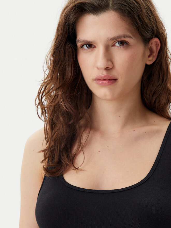 Gap Gap Top 540670-03 Schwarz Slim Fit
