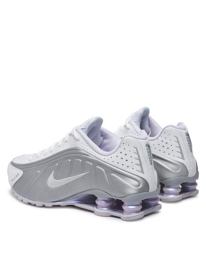 Nike Sneakersy Nike Shox R4 HF5076 100 Srebrny