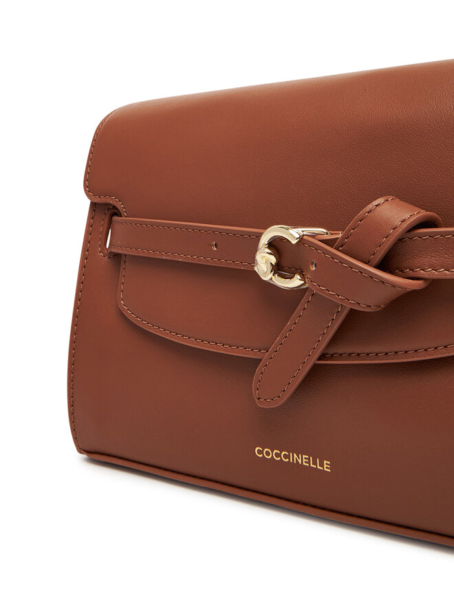 Coccinelle Сумка Coccinelle TLA Coccinellesabine E1 TLA 15 01 01 Коричневий