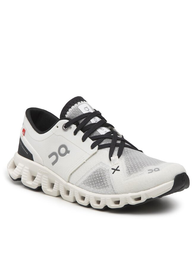 On Laufschuhe On Cloud X 3 6098697 Weiß
