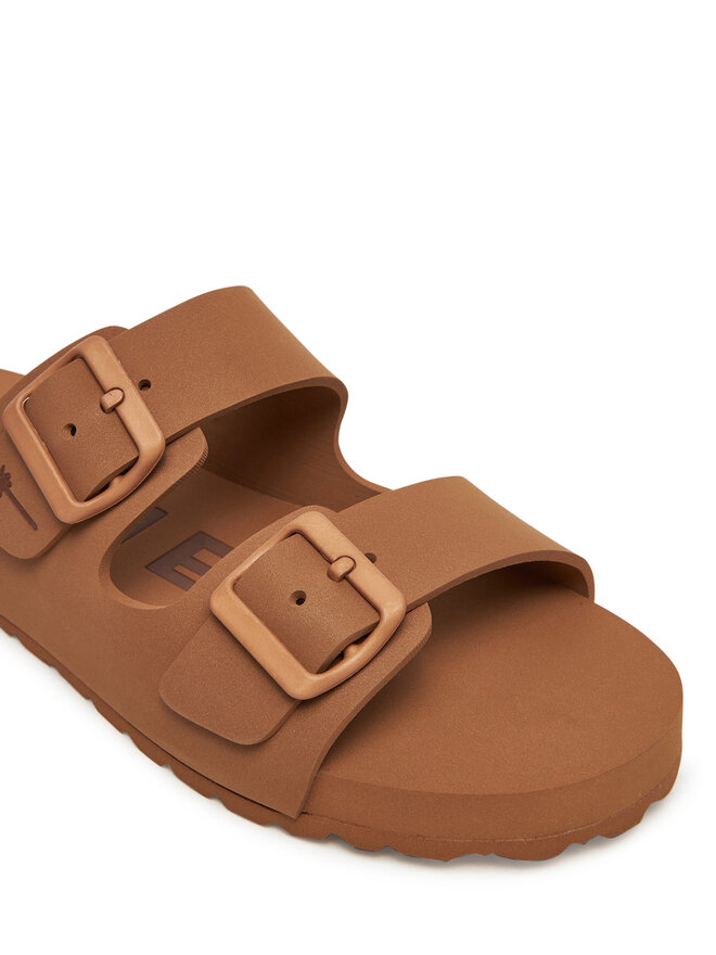 Manebi Papucs Manebi R 3.9 ER Barna