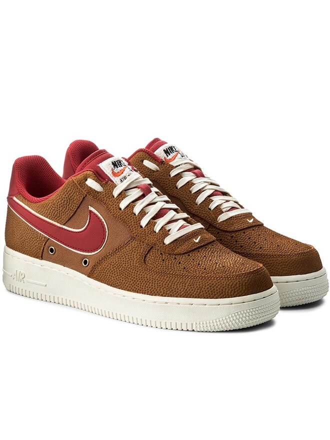 Sneakers Nike Air Force 1 07 LV8 718152 206 Marron chaussures