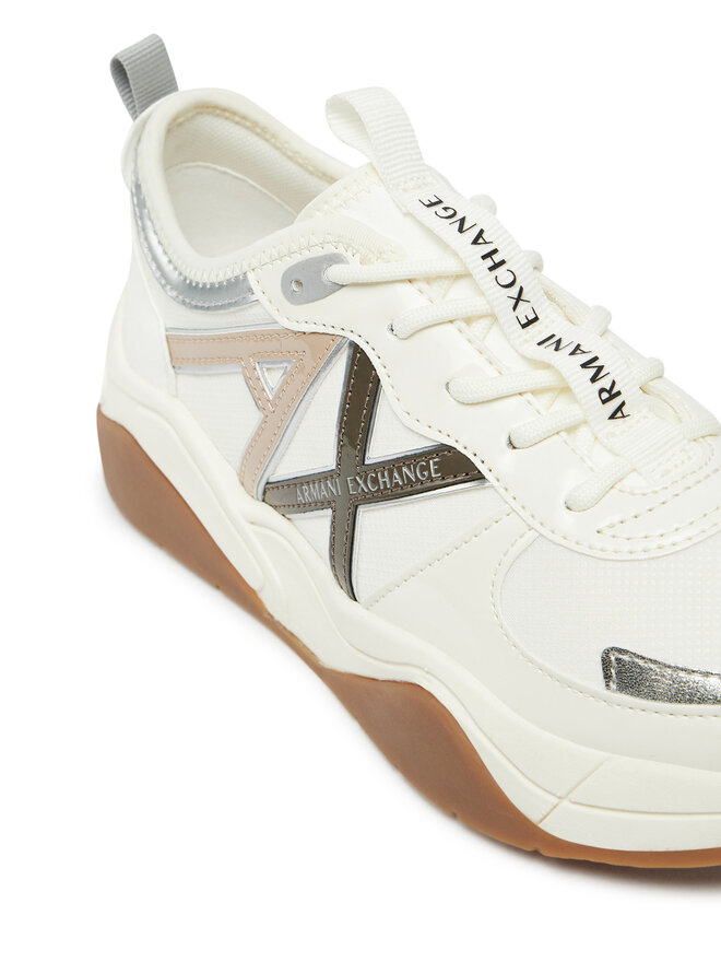 Armani Exchange Sneakersy Armani Exchange XDX039 XV311 U423 Biały