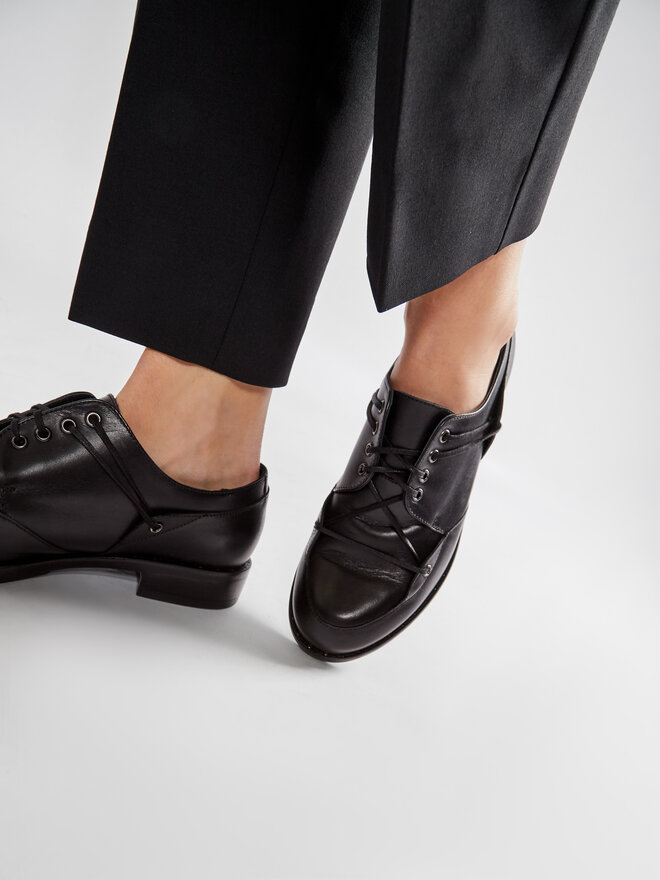 GINO ROSSI Oxford Schuhe Gino Rossi Atsu DPI632-621-E100-9900-0 Schwarz