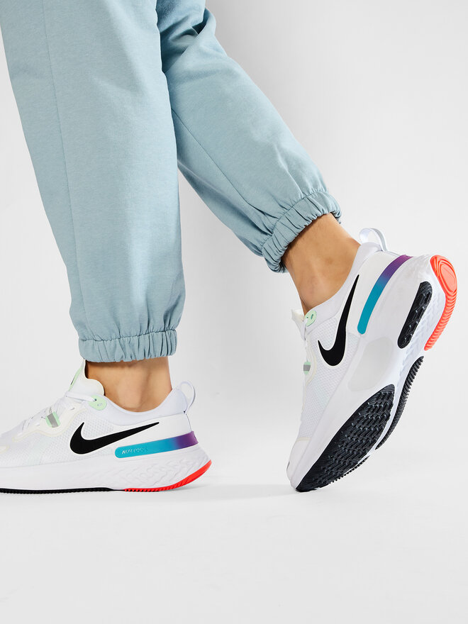 Nike Laufschuhe Nike React Miler CW1777 102 Weiß