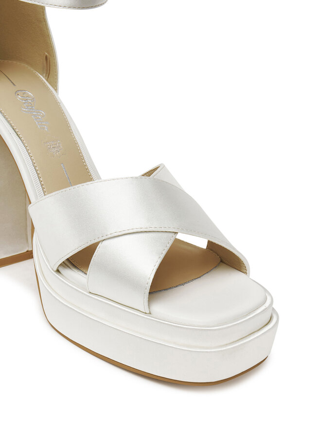 Buffalo Sandali Buffalo Bonny 1291411 Bianco