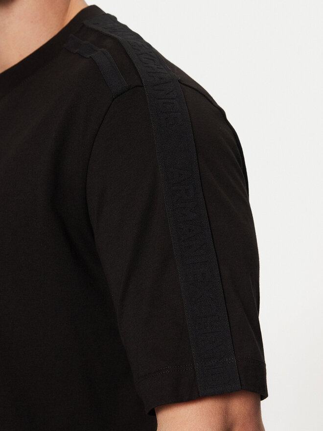 Armani Exchange Armani Exchange Camiseta XM000322 AF10361 UC001 Negro Regular Fit