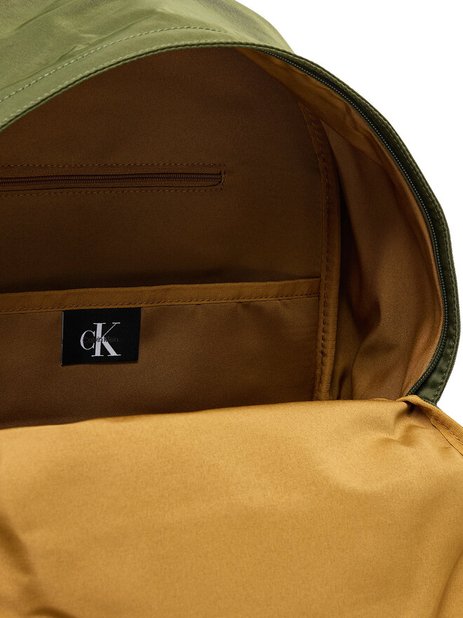 Calvin Klein Рюкзак Calvin Klein Bold Round Backpack LV04D3114G Зелений