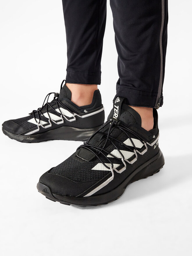 Turistiniai batai adidas Terrex Voyager 21 FZ2225 Juoda | eavalyne.lt