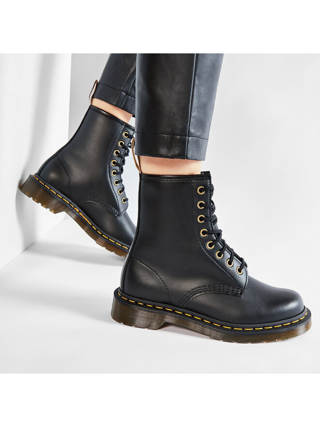 Dr. Martens Bocanci Dr. Martens Vegan 1460 14045001 Negru