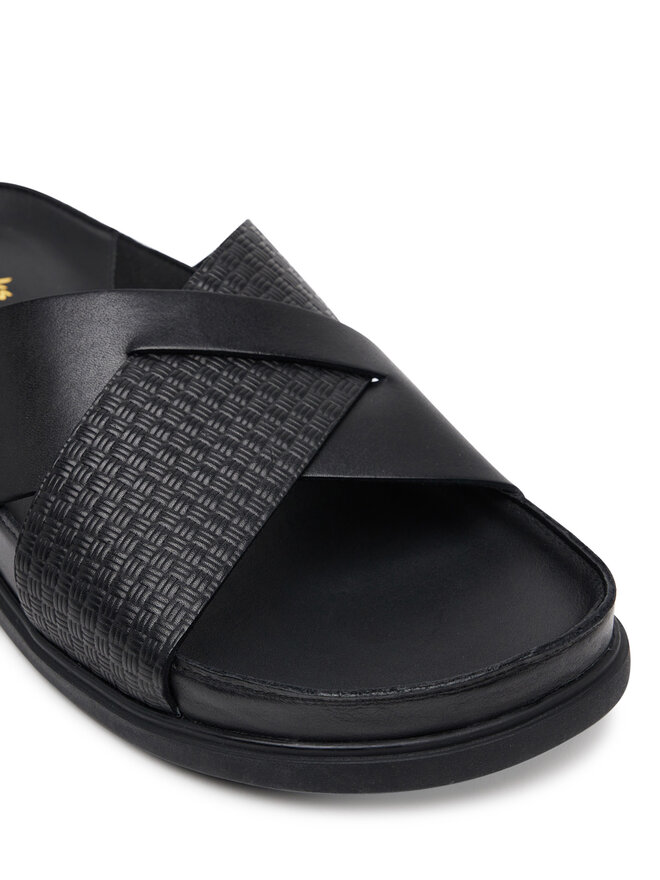 Clarks Шльопанці Clarks Torford Cross 26181382 Чорний