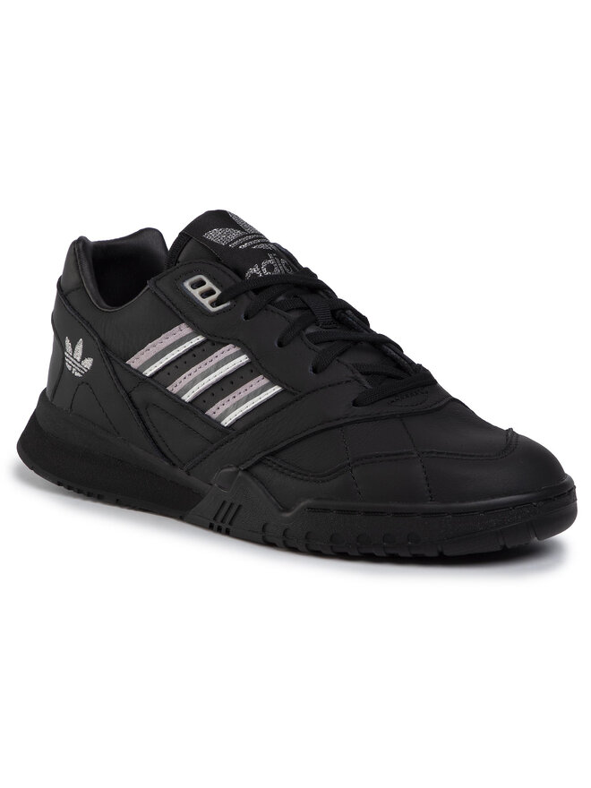 adidas Снікерcи adidas A.R. Trainer W EE5412 Чорний