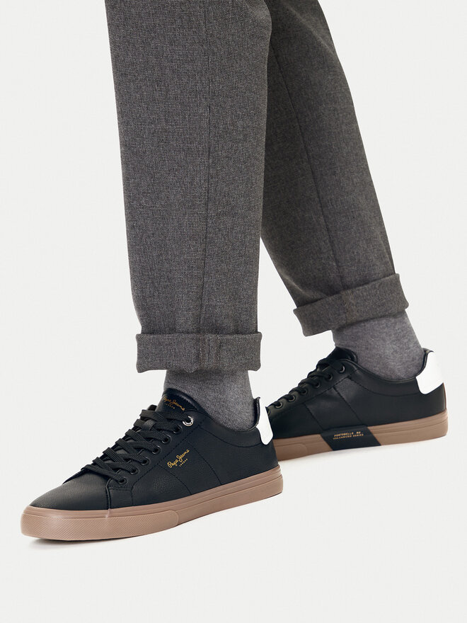 Pepe Jeans Tenis superge Pepe Jeans Kenton Base PMS300003 Črna