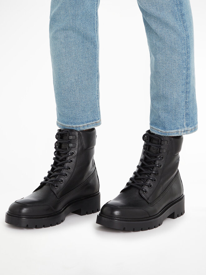 Calvin Klein Jeans Planinarske cipele Calvin Klein Jeans Combat Mid Laceup Wl Lth YM0YM00847 Crna