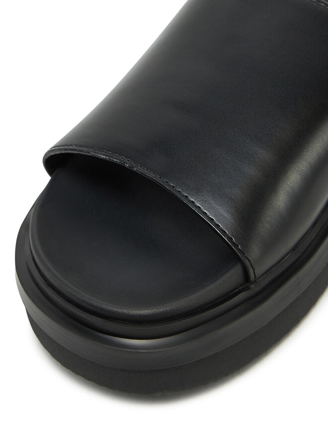 Calvin Klein Jeans Papucs Calvin Klein Jeans Flat Molded Sandal Slide YW0YW01710 Fekete