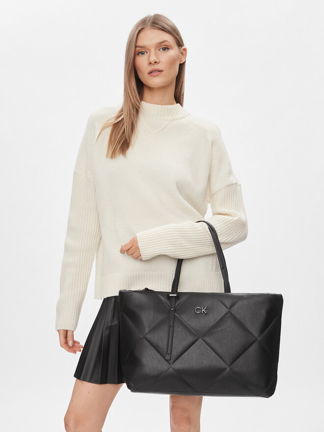 Calvin Klein Ročna torba Calvin Klein Re-Lock Quilt Tote Lg K60K611339 Črna