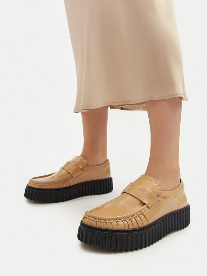 Туфлі Clarks Torhill Mocc 26179353 Бежевий | evzuttya.com.ua