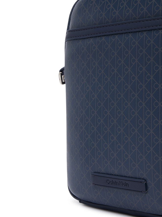 Calvin Klein Umhängetasche Calvin Klein Emblem Aop Coated Slim Reporter LV04D3334G Dunkelblau
