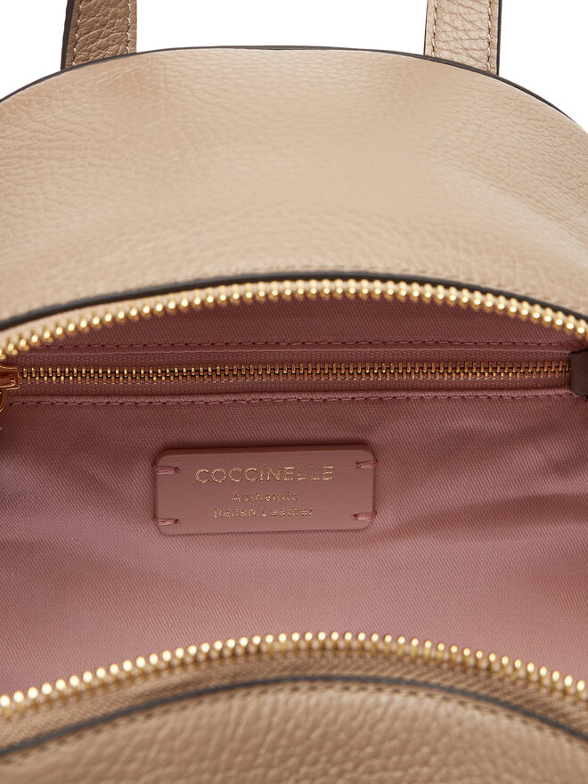 Coccinelle Batoh Coccinelle TFK Coccinelle Beat Grneratio E1 TFK 14 02 01 Béžová