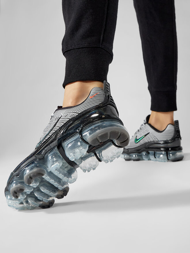 Nike Снікерcи Nike Air Vapormax 360 CK2719 003 Сірий