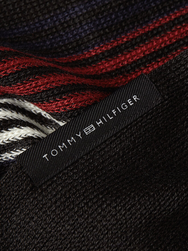Tommy Hilfiger Šál Tommy Hilfiger Corp Love AM0AM12833 Černá