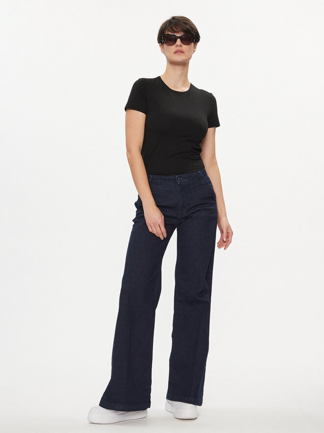 Pieces Pieces Marškinėliai Irene 17082526 Juoda Slim Fit