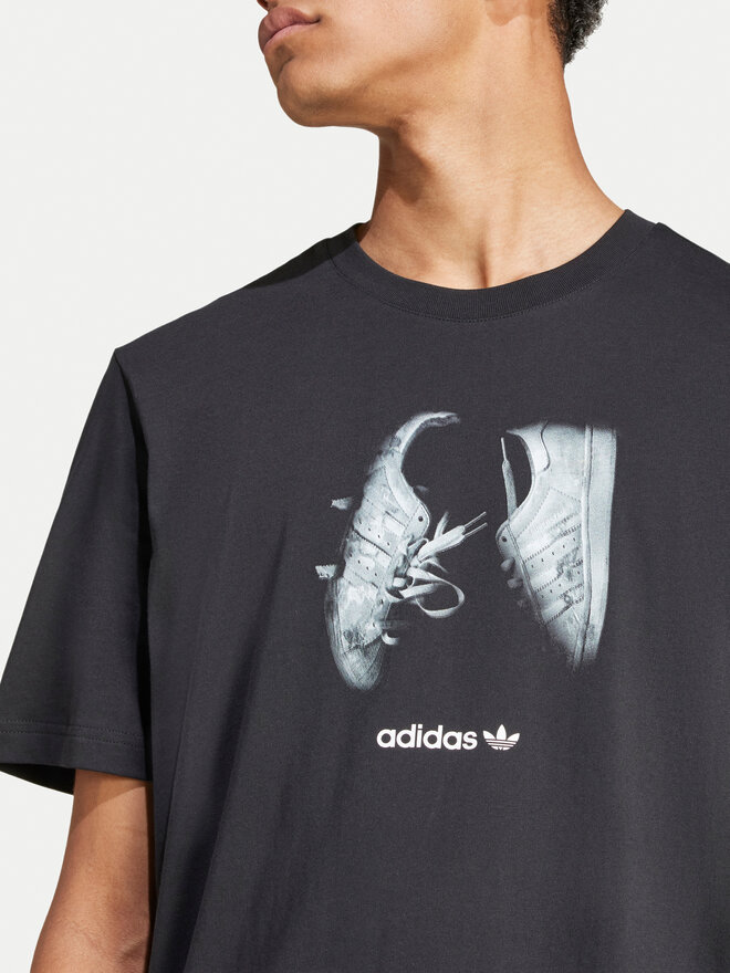 adidas adidas Футболка Supply Street IY3431 Чорний Regular Fit