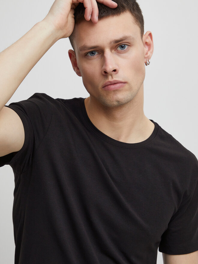 Blend Blend Set dveh majic Nick 701877 Črna Regular Fit