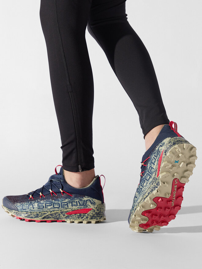 La Sportiva Взуття для бігу La Sportiva Tempesta Gtx GORE-TEX 36F629811 Cиній