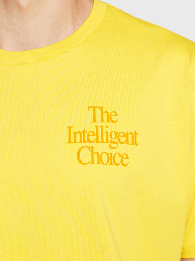 New Balance New Balance Camiseta MT23502 Amarillo Relaxed Fit