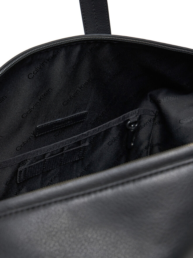 Calvin Klein Torbica Calvin Klein Modern Business Weekender K50K512929 Črna