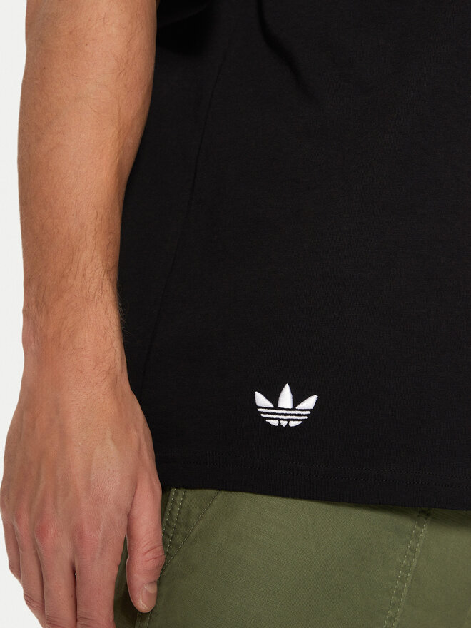 adidas adidas Marškinėliai Neuclassics JC9935 Juoda Regular Fit