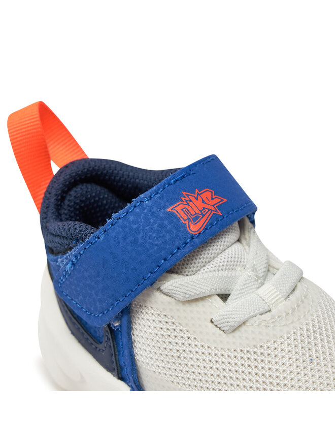 Nike Сникърси Nike Team Hustle D 10 CW6737 103 Бял