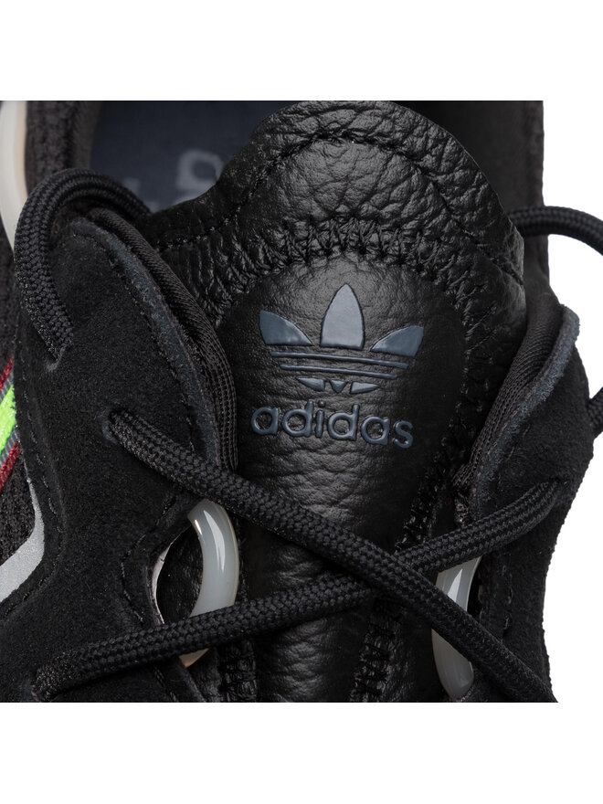 adidas Снікерcи adidas Ozweego EE7002 Чорний