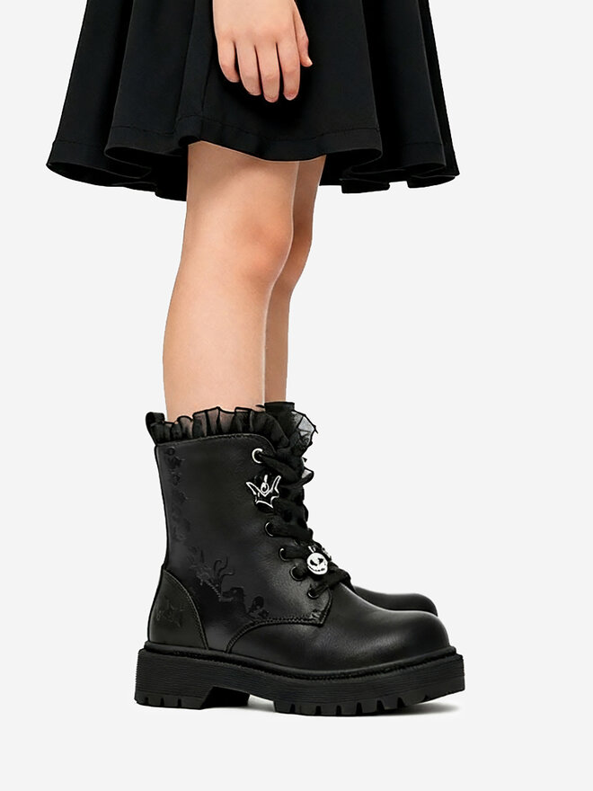 NIGHTMARE BEFORE CHRISTMAS Schnürschuhe NIGHTMARE BEFORE CHRISTMAS CEO-CS-AW25-358DNBC Schwarz