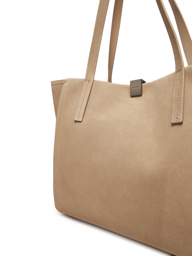 Calvin Klein Táska Calvin Klein Ck Narrate Shopper_Suede K60K612983 Bézs