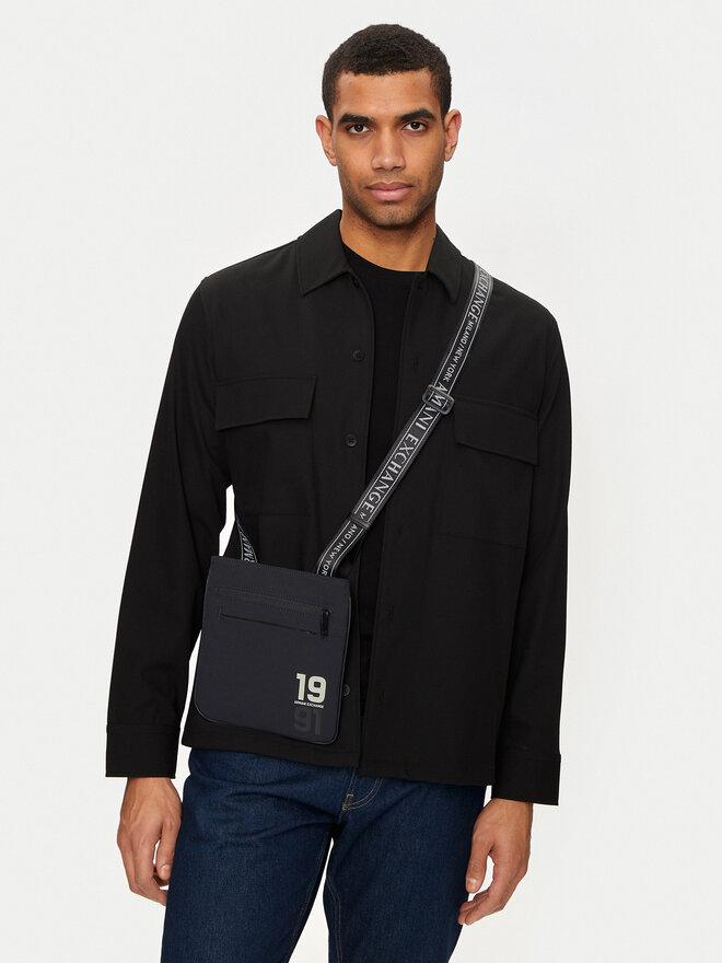 Armani Exchange Válltáska Armani Exchange 952621 4R832 00035 Sötétkék