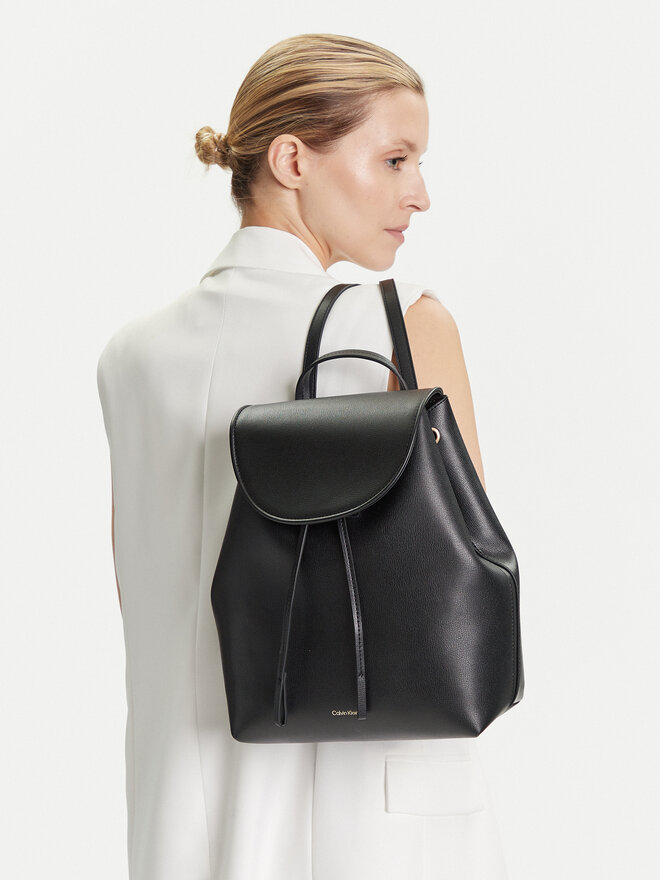 Calvin Klein Σακίδιο Calvin Klein Foil Logo Flap Backpack LV04F3297G Μαύρο