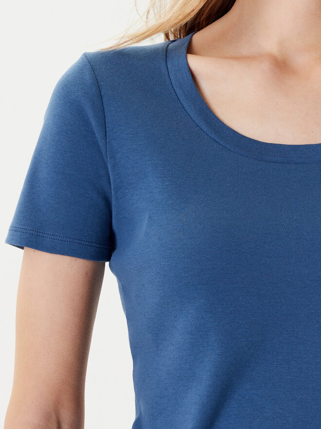 United Colors Of Benetton United Colors Of Benetton Marškinėliai 3GA2D1066 Tamsiai mėlyna Slim Fit