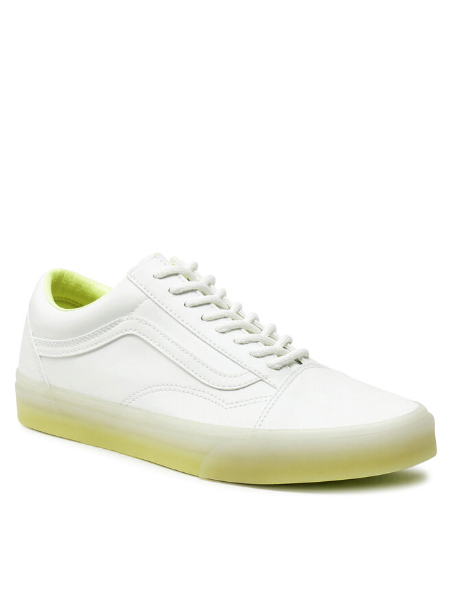 Low top white vans discount