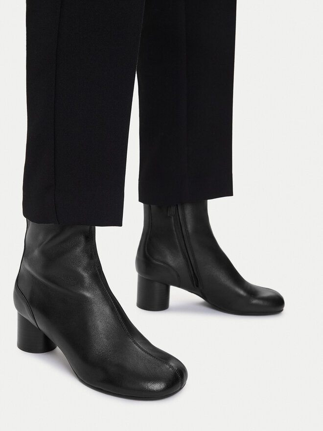 GINO ROSSI Botine Gino Rossi EO-HALA-VI887 Negru