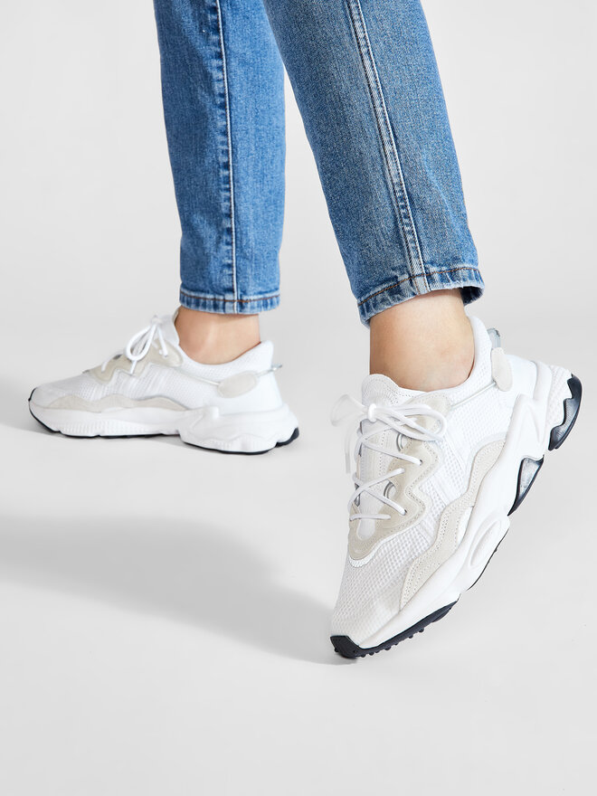 Adidas ozweego triple white outlet