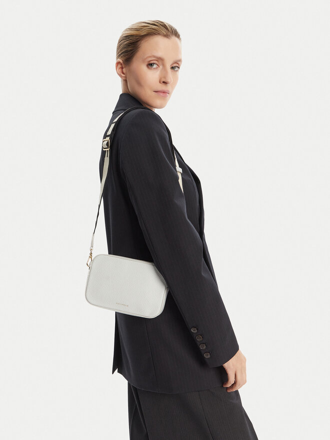Coccinelle Handtasche Coccinelle MN5 Tebe E5 MN5 55 I1 01 Himmelblau