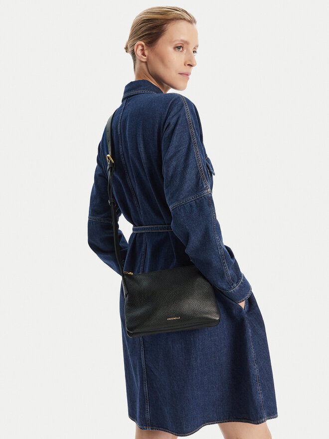 Coccinelle Handtasche Coccinelle Tjo Coccinellekirsten E5 TJ0 55 01 01 Schwarz