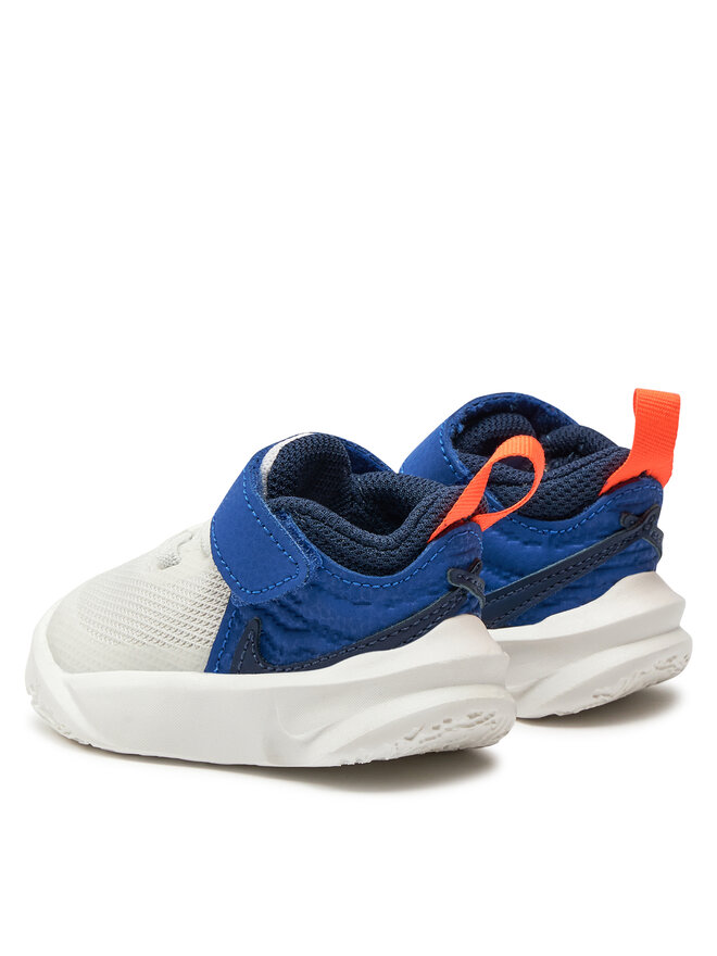 Nike Сникърси Nike Team Hustle D 10 CW6737 103 Бял